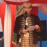 Kakanwil Kemenkumham Sumsel tampak gagah mengenakan pakaian adat Minang, Sumbar. (ANTARA/Yudi Abdullah/23)-1692338037