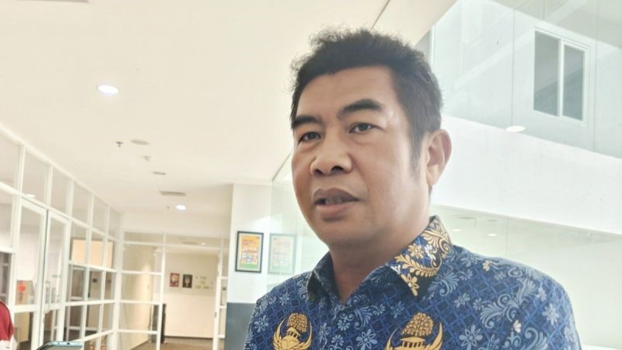 Kepala Dinas Komunikasi Informasi Persandian dan Statistik (Diskominfosantik) Kalteng, Agus Siswadi. (ANTARA/Muhammad Arif Hidayat)
