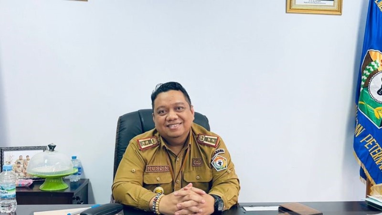 Kepala Dinas Tanaman Pangan dan Peternakan Provinsi Sulawesi Tenggara LM Rusdin Jaya. (ANTARA/La Ode Muh Deden Saputra)