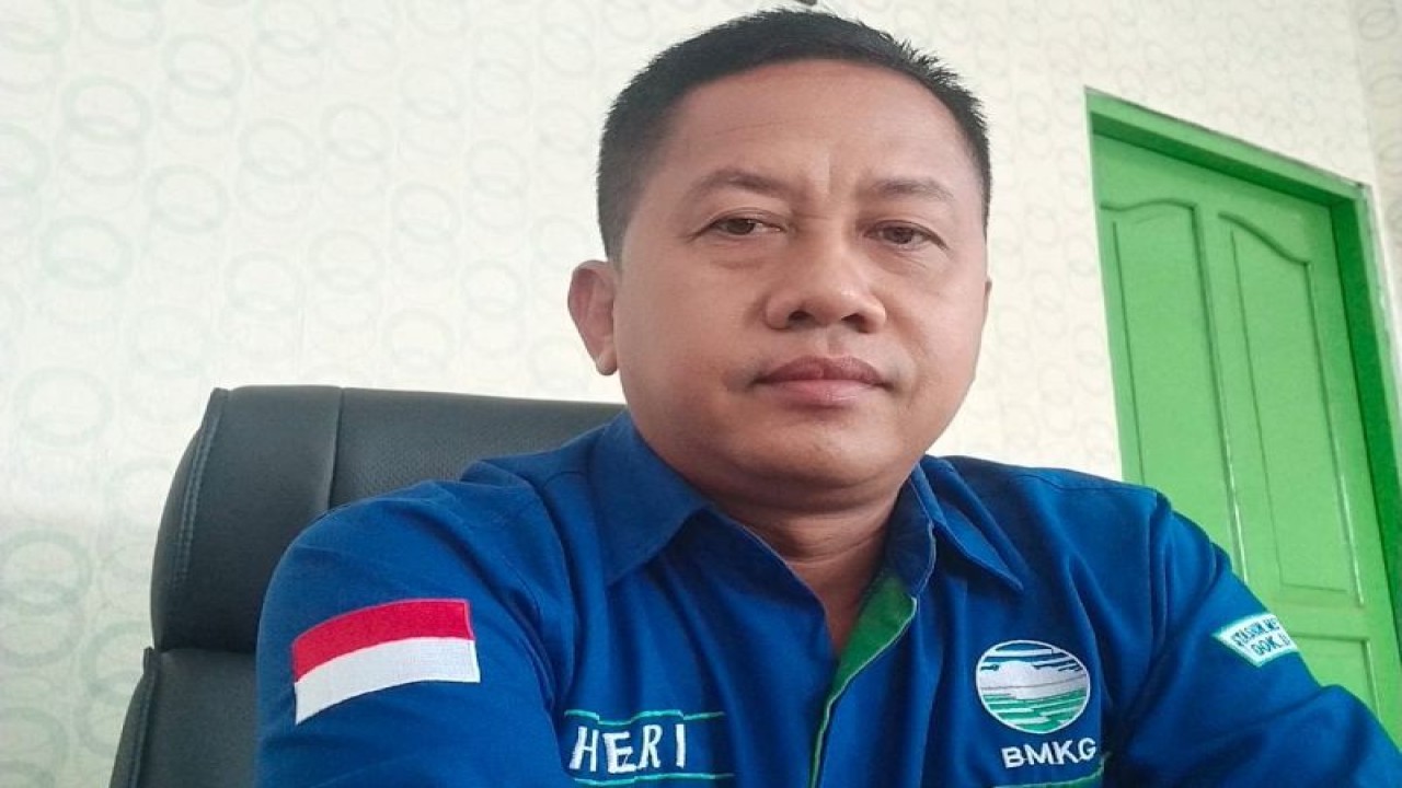 Kepala Stasiun Meteorologi Maritim Dok Ii Jayapura Heri Purnomo. (ANTARA/HO/Dokumen Pribadi)