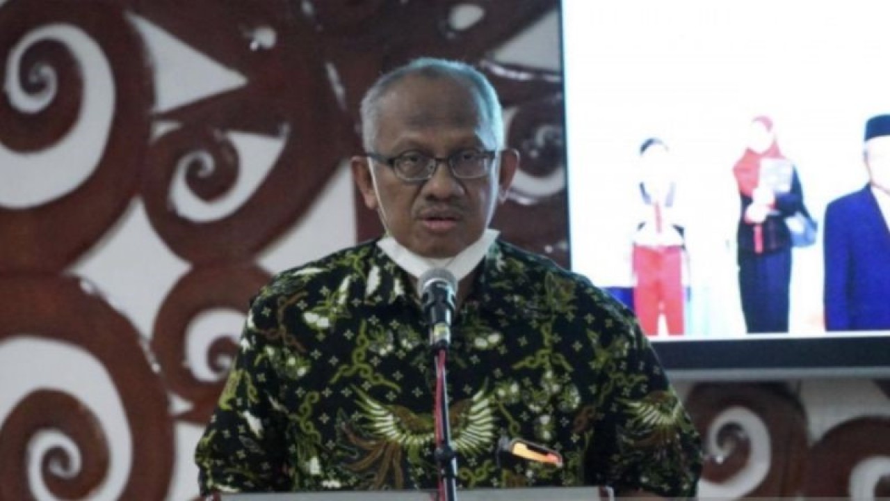 Ketua Badan Pengelola Beasiswa Kalimantan Timur (BPBKT) Iman Hidayat. (ANTARA/HO Biro Adpim Pemprov Kaltim)