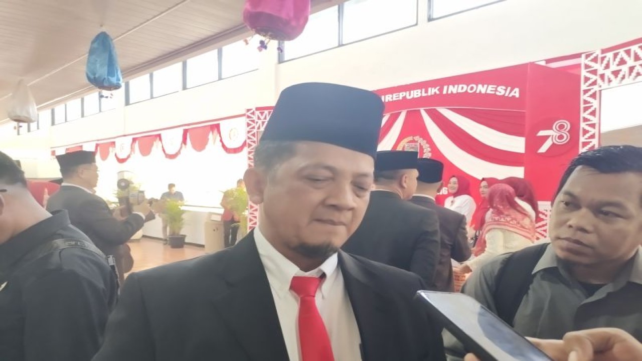 Arsip- Kepala Dinas Perhubungan Provinsi Lampung Bambang Sumbogo saat memberi keterangan. ANTARA/Ruth Intan Sozometa Kanafi.