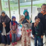 LIma anak-anak WNI beserta orang tuanya saat akan di pulangkan oleh Konsulat Jenderal RI (KJRI) Kuching (HO)-1693215952