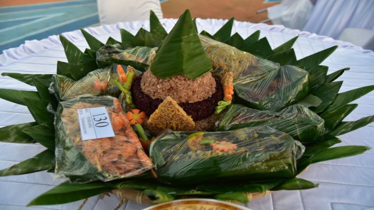Masakan Nanre Sokkoreng yang ditampilkan pafa lomba yang digelar Dewan Kerajinan Nasional Daerah (Dekranasda) Sulawesi Selatan.ANTARA/HO-Humas Pemprov Sulsel