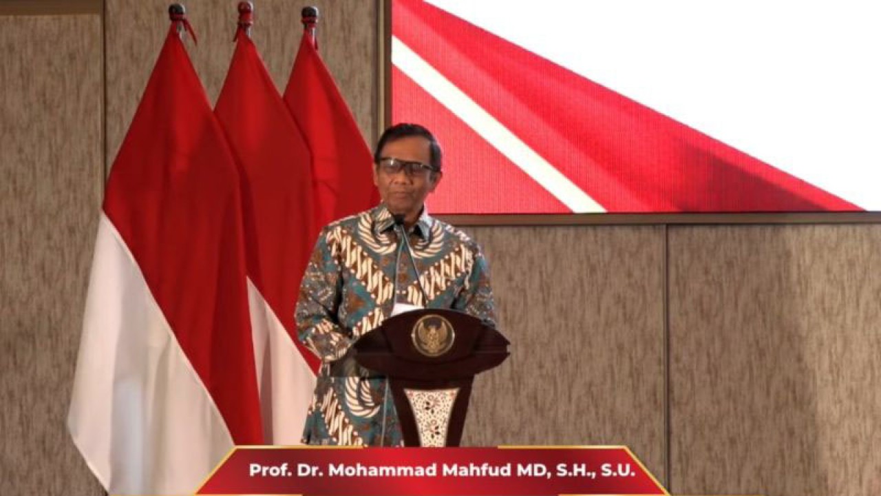 Tangkapan layar Menteri Koordinator Bidang Politik, Hukum, dan Keamanan Mahfud MD dalam Forum Diskusi Sentra Gakkumdu dipantau melalui kanal YouTube Kemenko Polhukam RI, Jakarta, Selasa (8/8/2023). ANTARA/Narda Margaretha Sinambela.