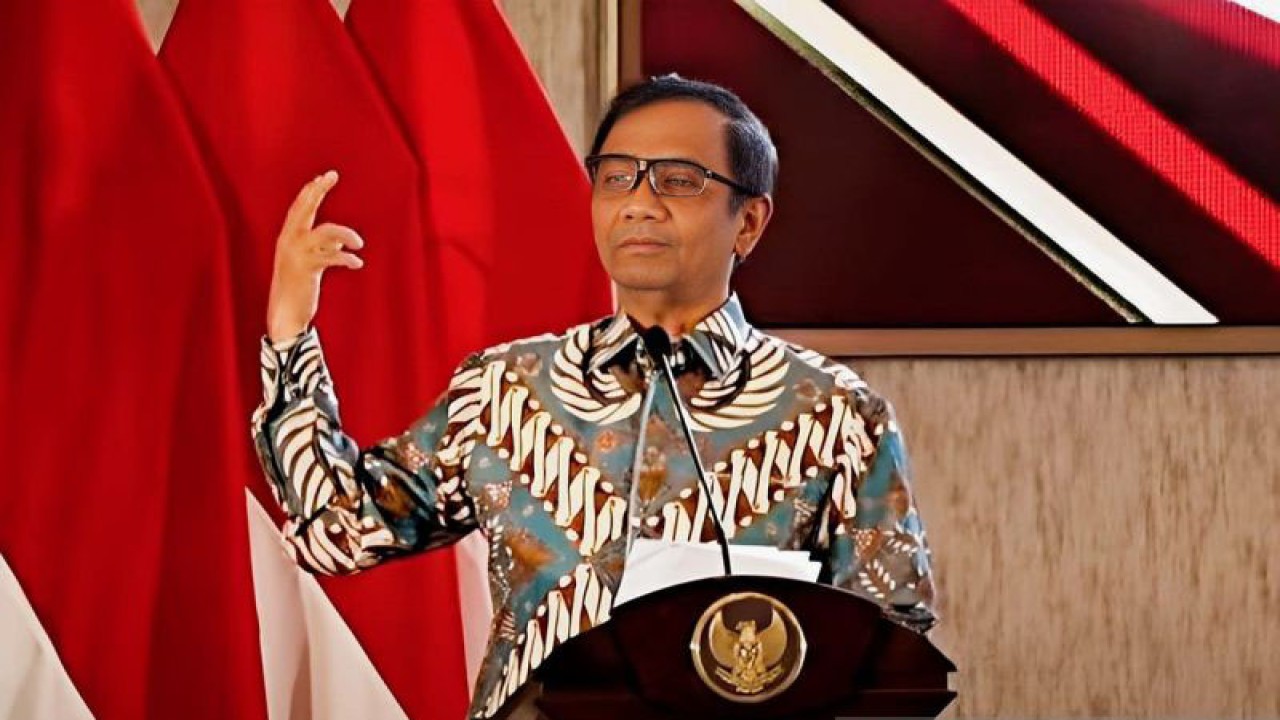 Tangkapan layar - Menteri Koordinator Bidang Politik, Hukum, dan Keamanan Mahfud MD dalam Forum Diskusi Sentra Gakkumdu dipantau melalui kanal YouTube Kemenko Polhukam RI, Jakarta, Selasa (8/8/2023). ANTARA/Youtube Kemenko Polhukam RI/pri.