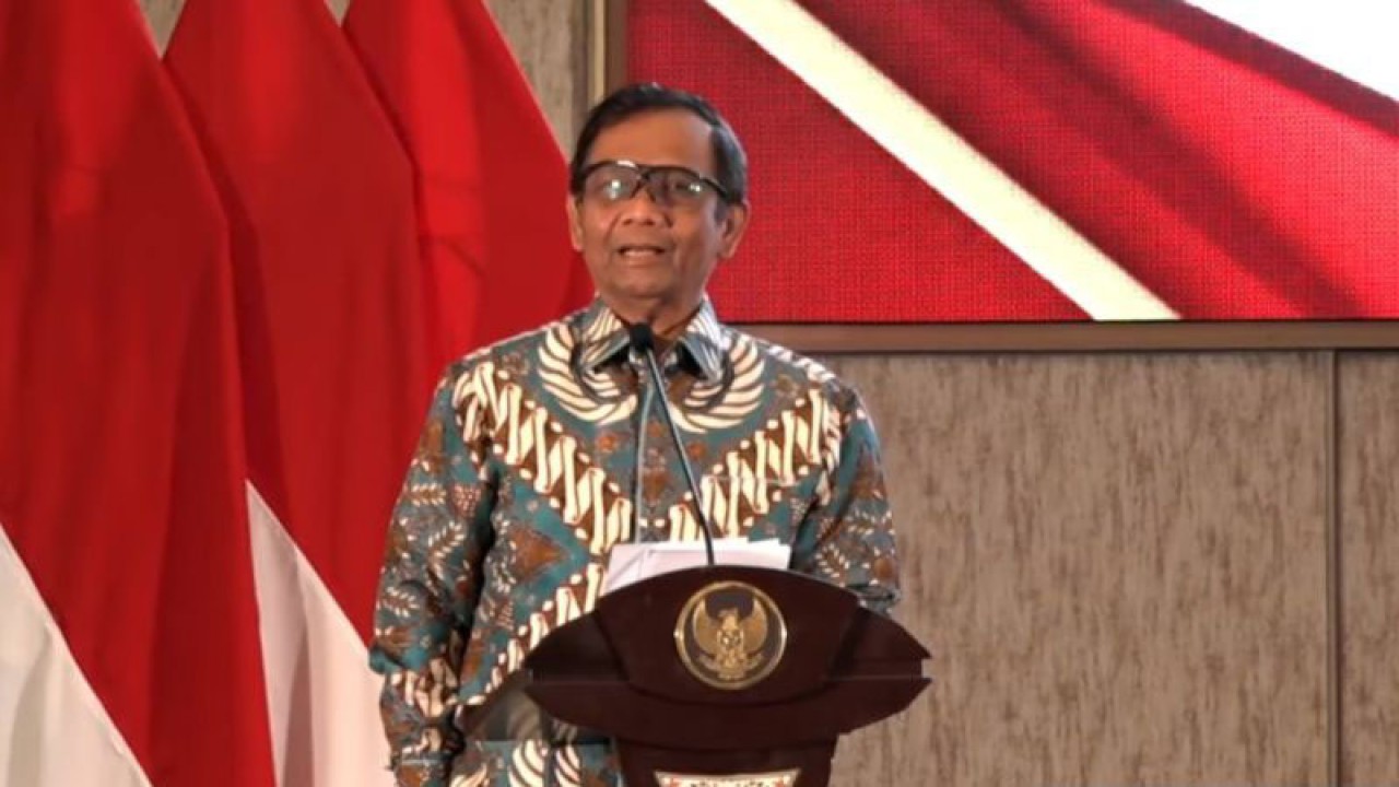 Tangkapan layar - Menteri Koordinator Bidang Politik, Hukum, dan Keamanan Mahfud MD dalam Forum Diskusi Sentra Gakkumdu dipantau melalui kanal YouTube Kemenko Polhukam RI, Jakarta, Selasa (8/8/2023). ANTARA/Narda Margaretha Sinambela