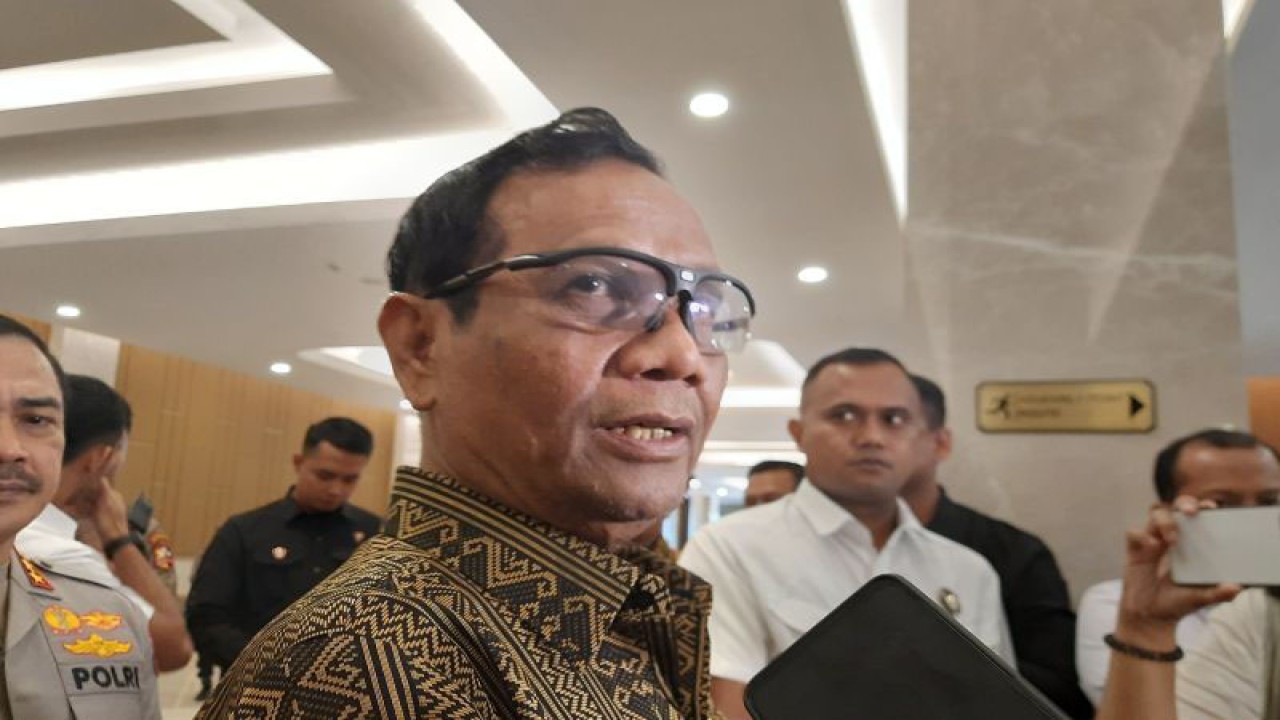 Menteri Koordinator Bidang Politik, Hukum, dan Keamanan Mahfud MD di Hotel Sultan, Jakarta, Senin (21/8/2023). (ANTARA/Narda Margaretha Sinambela)