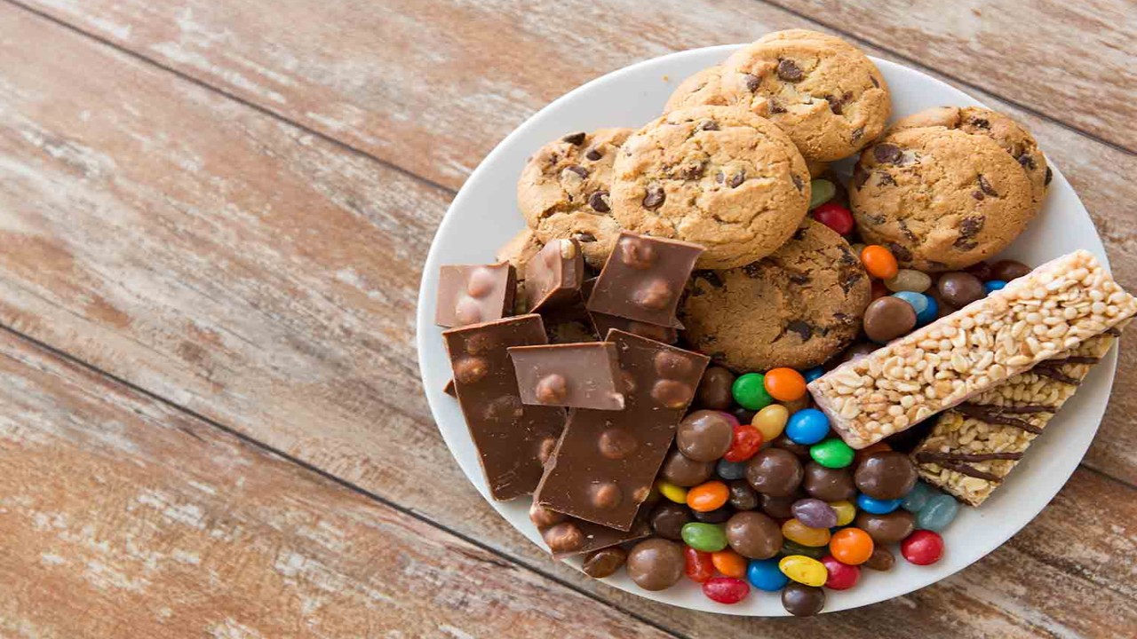 Dampak Buruk Makanan Manis Bagi Kesehatan (jovee.id)