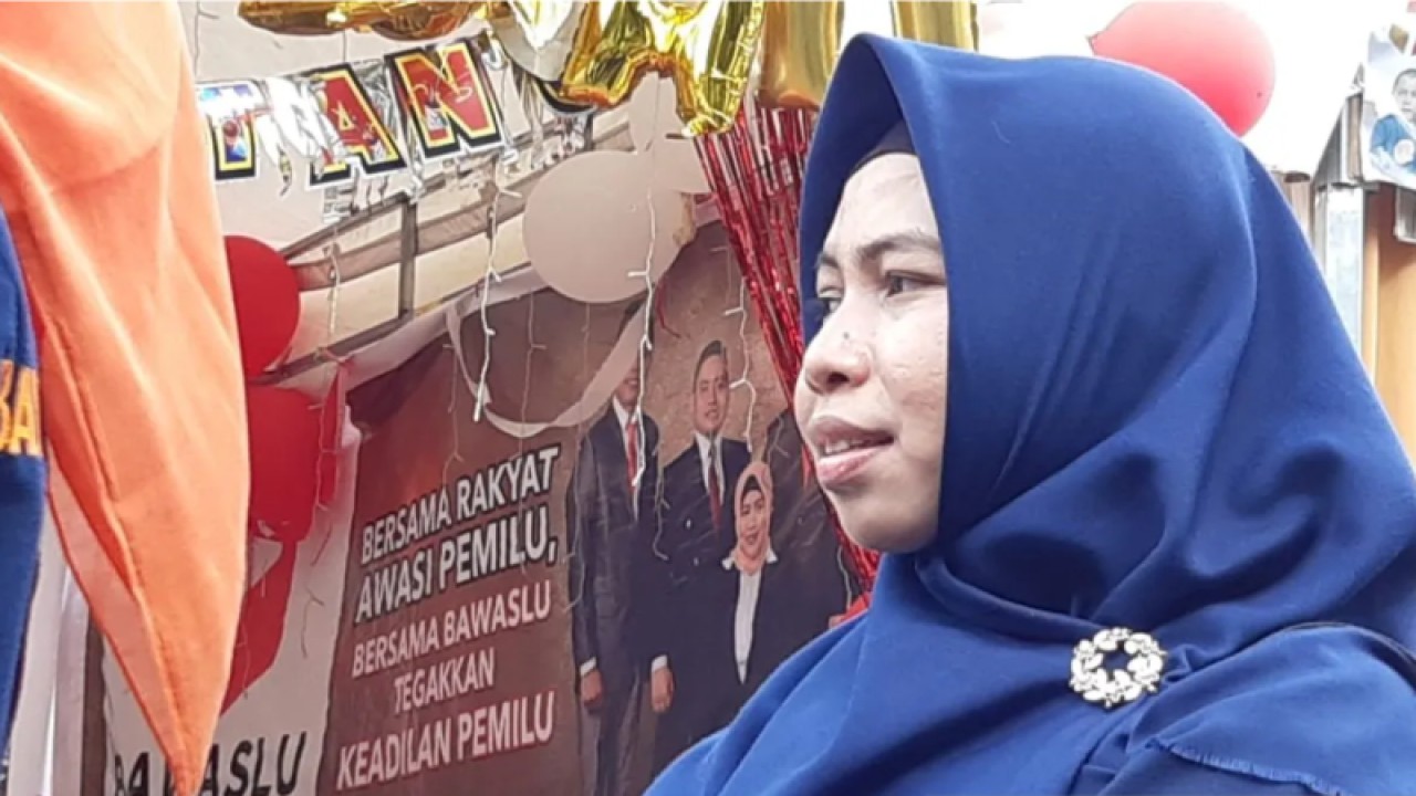 Anggota Bawaslu Kepri Maryamah. (ANTARA/Nikolas Panama)