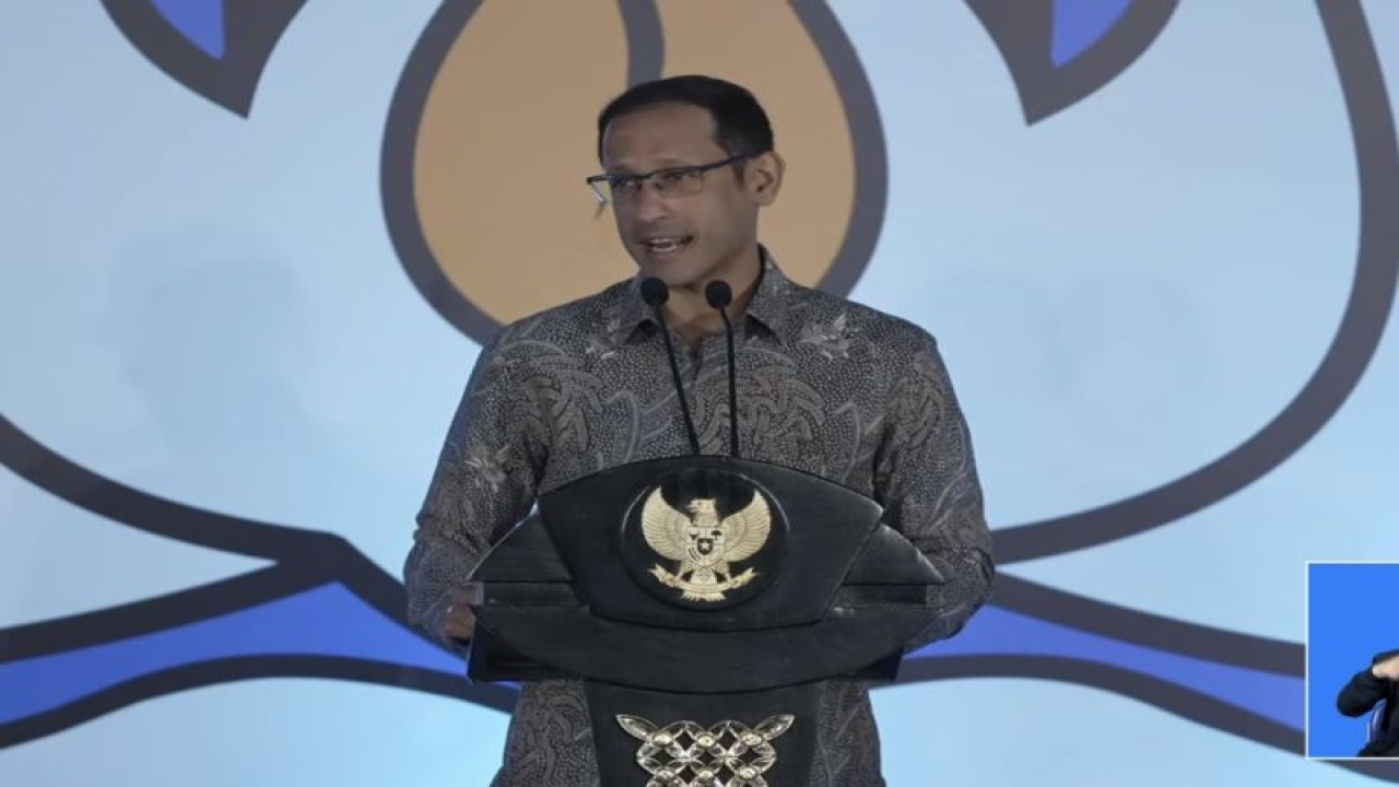 Tangkapan layar Menteri Pendidikan, Kebudayaan, Riset, dan Teknologi Nadiem Anwar Makarim dalam peluncuran Merdeka Belajar episode ke-26 di Jakarta, Selasa (29/8/2023). (ANTARA/Astrid Faidlatul Habibah)