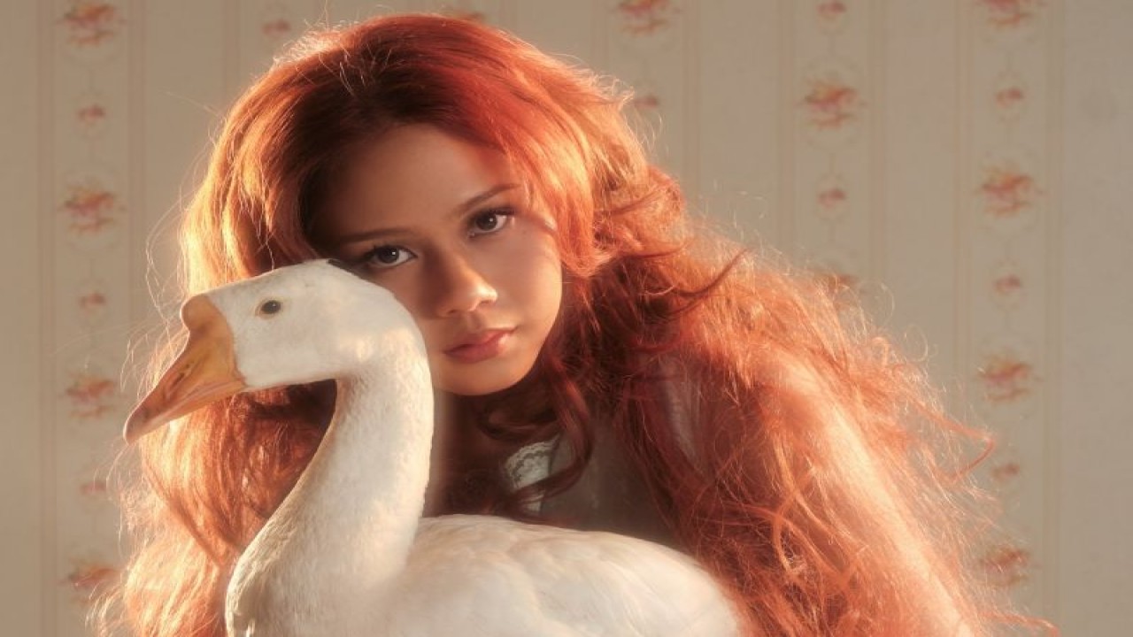 Musisi Nadin Amizah hadirkan "Semua Aku Dirayakan" sebagai selebrasi dari perjalanan cinta yang indah. (ANTARA/HO-Nadin Amizah)