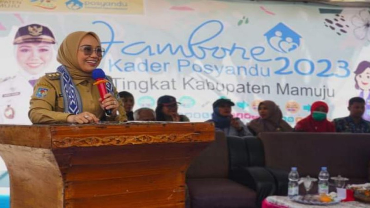 Bupati Kabupaten Mamuju, Sutinah Suhadi mengatakan pemkab Mamuju janji tingkatkan insentif kader Posyandu di Mamuju, Selasa (08/8/2023) ANTARA Foto/ M Faisal Hanapi