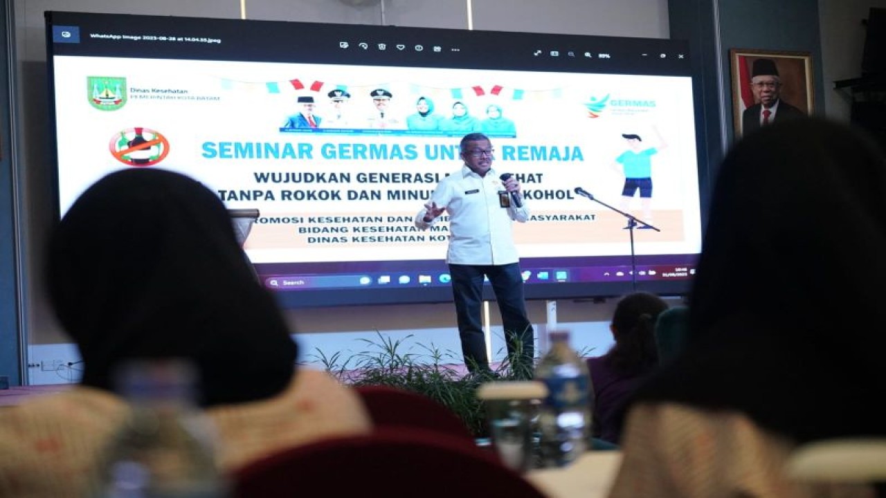 Sekretaris Daerah Kota Batam, Jefridin Hamid menghadiri Seminar Gerakan Masyarakat Hidup Sehat (Germas) untuk Remaja yang digelar oleh Dinas Kesehatan Kota Batam. ANTARA/HO-Pemkot Batam