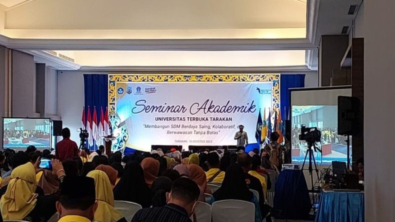 Suasana seminar akademik Universitas Terbuka Tarakan “Membangun SDM yang Berdaya Saing, Kolaboratif, dan Berwawasan tanpa Batas” di Tarakan, Jumat (18/8/20230).  (ANTARA/HO-Adpim Kaltara)