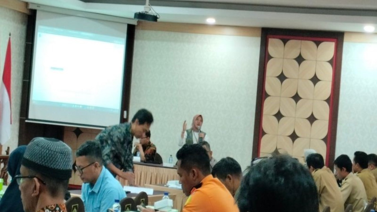 Penyuluh Bencana Direktorat Kesiapsiagaan BNPB Indah Fitrianasari . (ANTARA/Sutarmi)