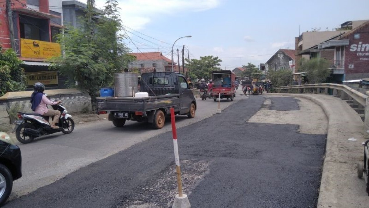 Perbaikan jalan raya. (Ilustrasi). (ANTARA/Akhmad Nazaruddin Lathif)