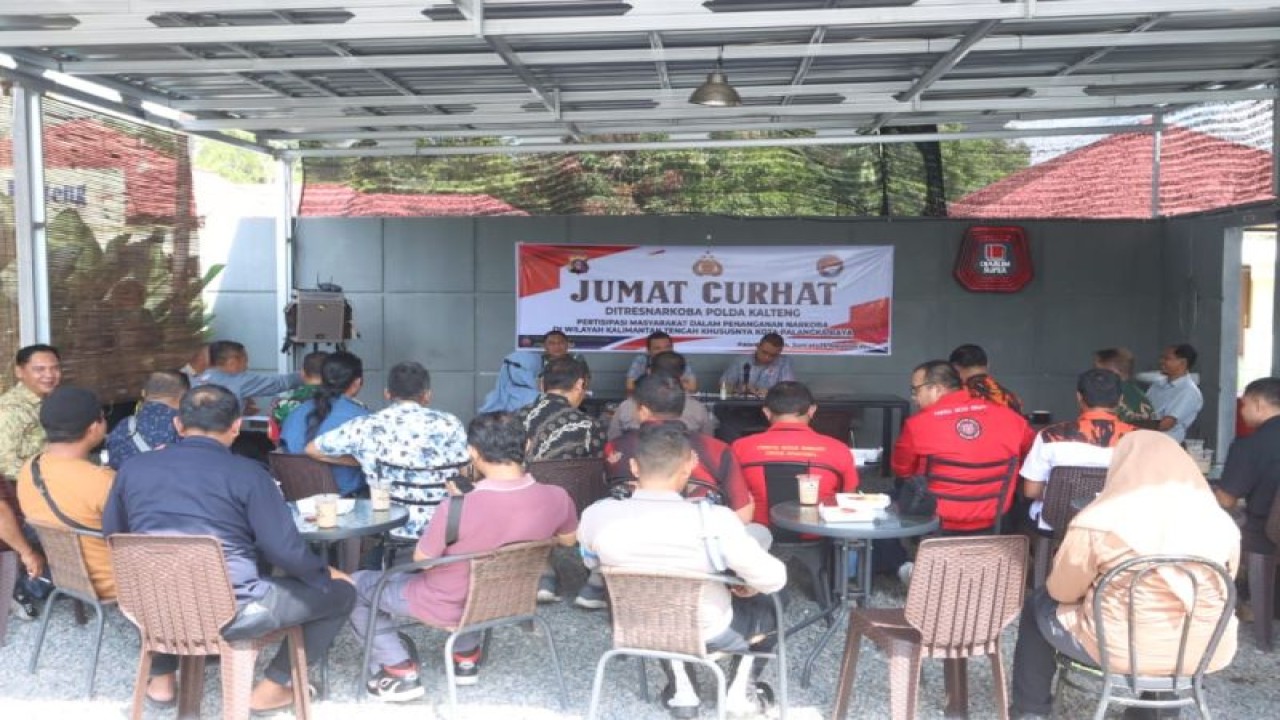Ditresnarkoba Polda Kalteng menggelar Jumat Curhat dengan sejumlah ormas dan membahas terkait dengan peredaran narkoba di wilayah hukum polda setempat di Palangka Raya, Jumat (25/8/2023). ANTARA/HO-Humas Polda Kalteng