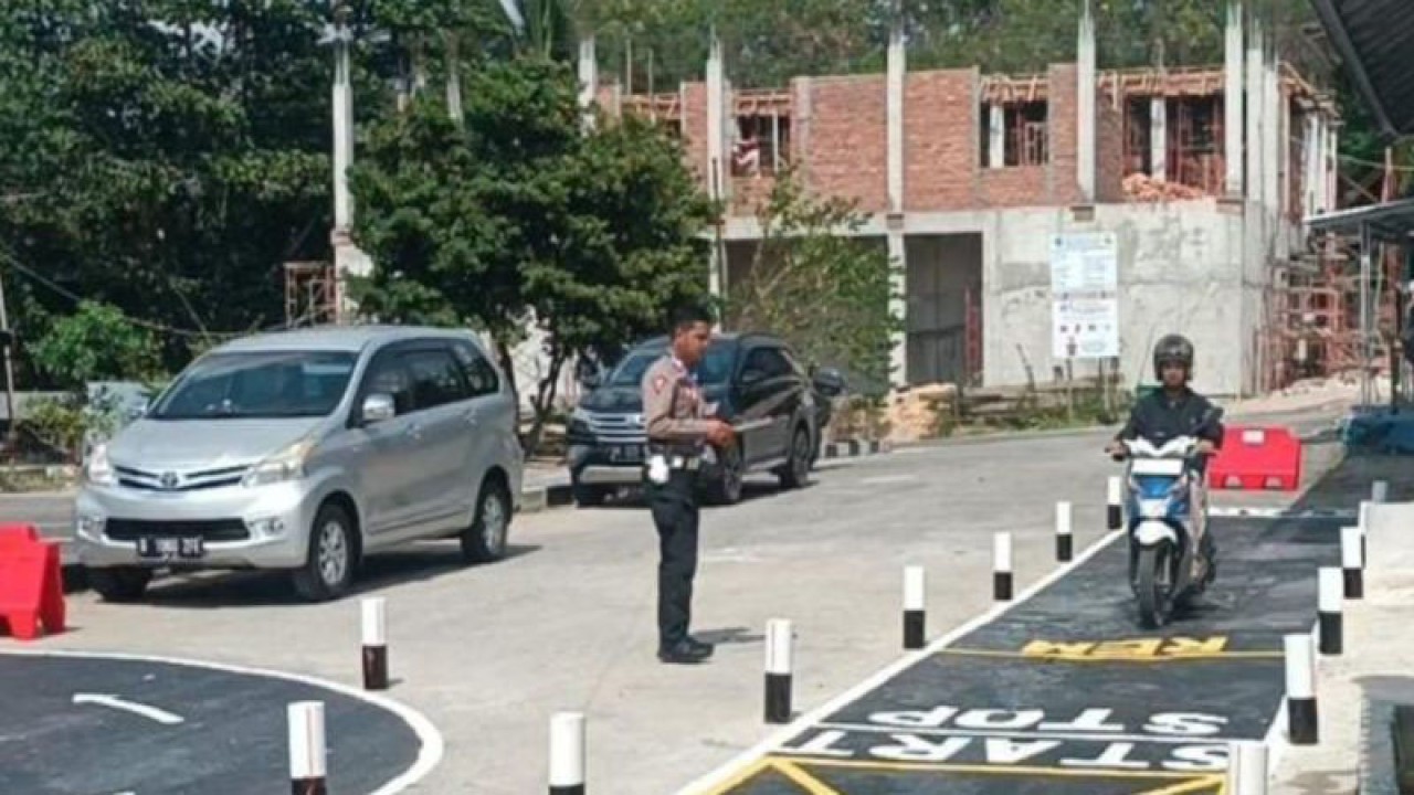 Sirkuit uji praktek SIM C di Polres Bangka ANTARA/Kasmono/HO-Humas Polres Bangka.