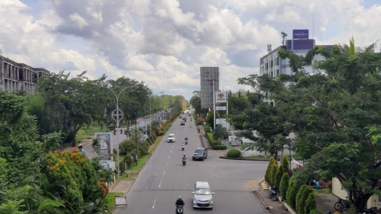 Arsip Foto - Suasana Kota Pontianak pada saat siang. (ANTARA/Dedi)