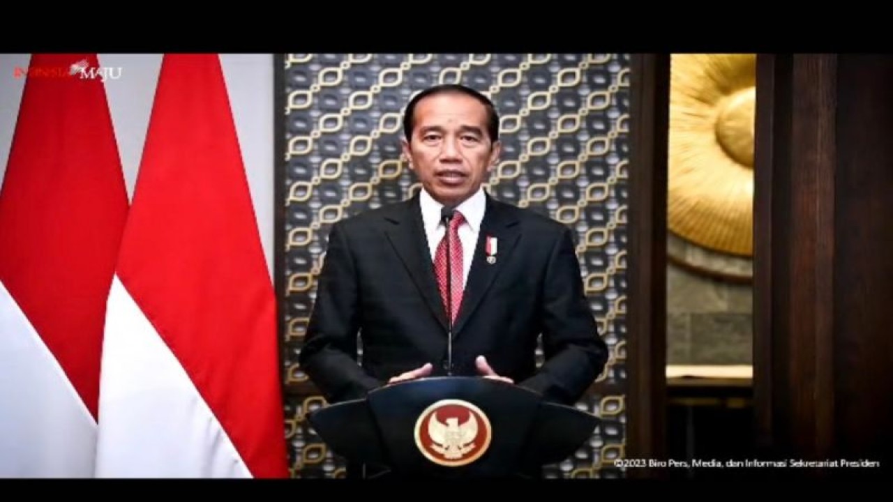 Tangkapan layar - Presiden RI Joko Widodo saat menyampaikan sambutan dalam AMMTC ke-17 yang diselenggarakan di Labuan Bajo, Kabupaten Manggarai Barat, NTT, Selasa (21/8/2023). (ANTARA/Yashinta Difa)