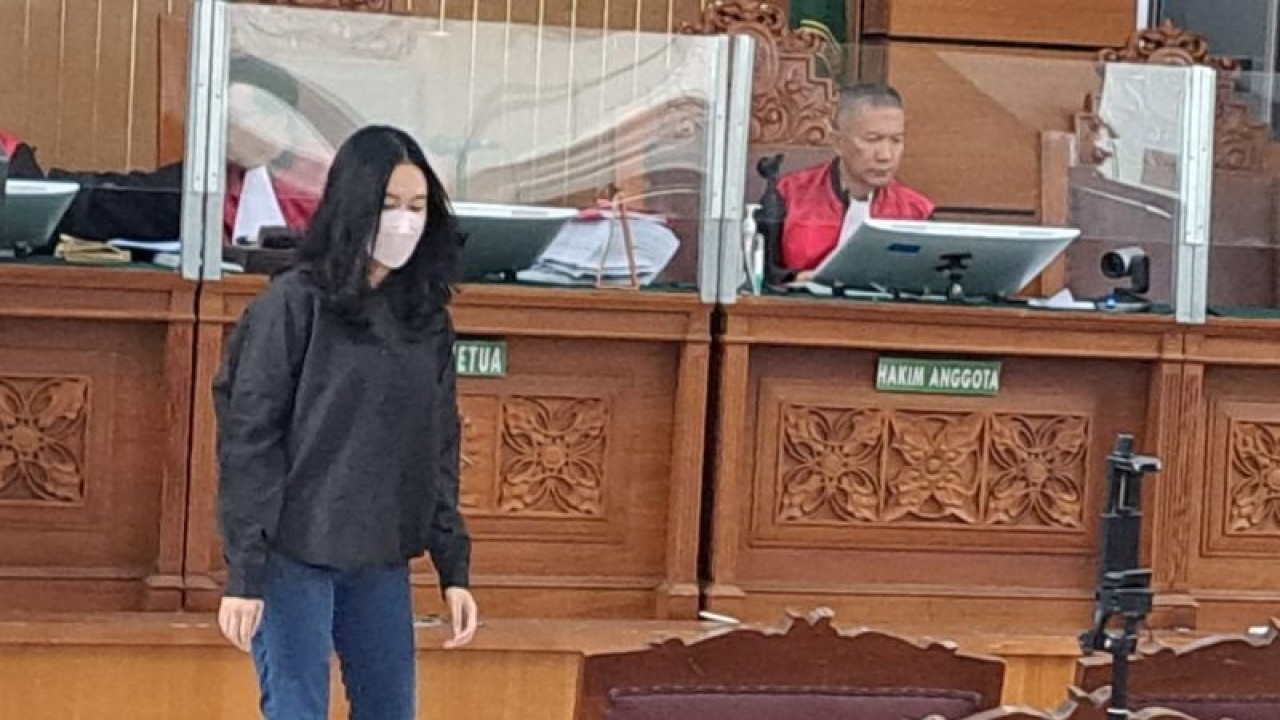 Saksi Melianti Agustina saat menjadi saksi meringankan bagi Shane Lukas di PN Jakarta Selatan, Kamis (3/8/2023) ANTARA/Ilham Kausar