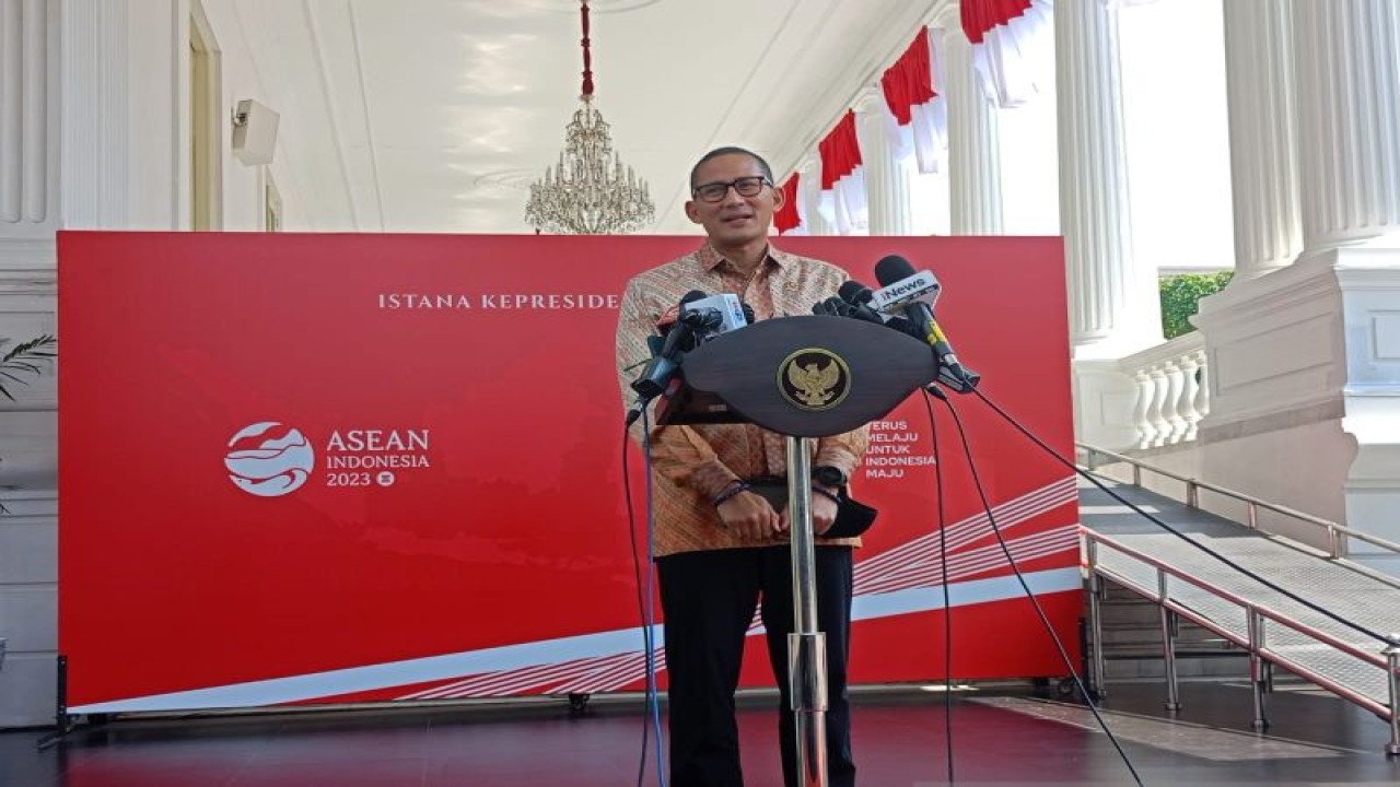 Menteri Pariwisata dan Ekonomi Kreatif Sandiaga Uno saat ditemui di Istana Kepresidenan Jakarta, Selasa (1/8/2023). ANTARA/Rangga Pandu Asmara Jingga