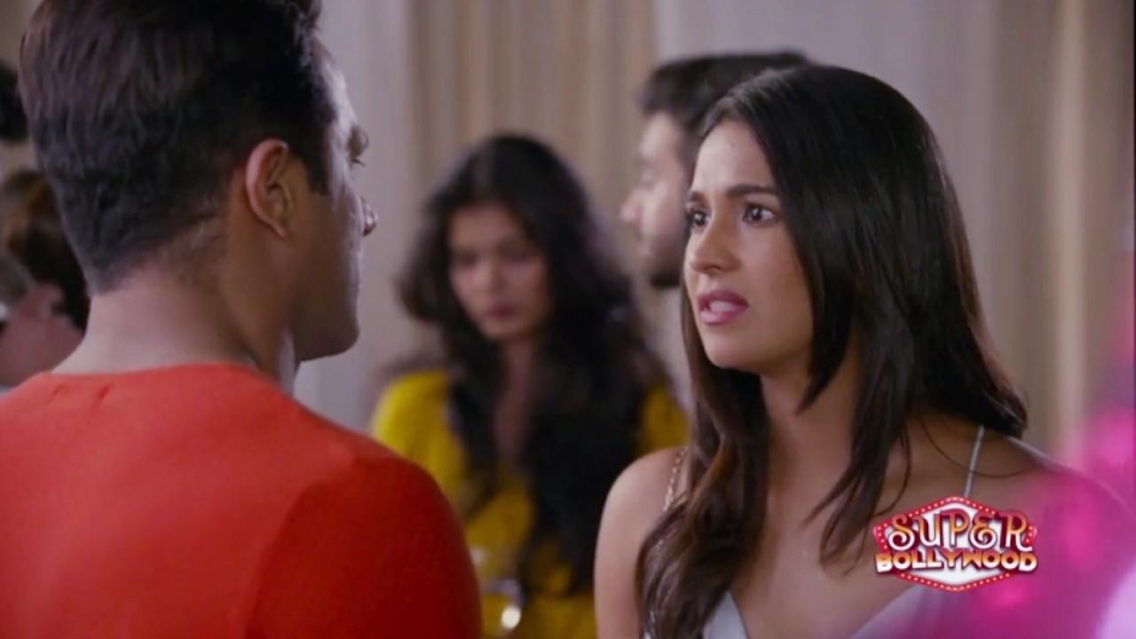 Cuplikan serial India "Super Bollywood" NTV Broken But Beautiful/NTV