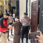 Terdakwa Mario Dandy Satriyo (memakai rompi) saat tiba di Pengadilan Negeri Jakarta Selatan pada Selasa (29/8/2023). ANTARA/Ilham Kausar-1693291184
