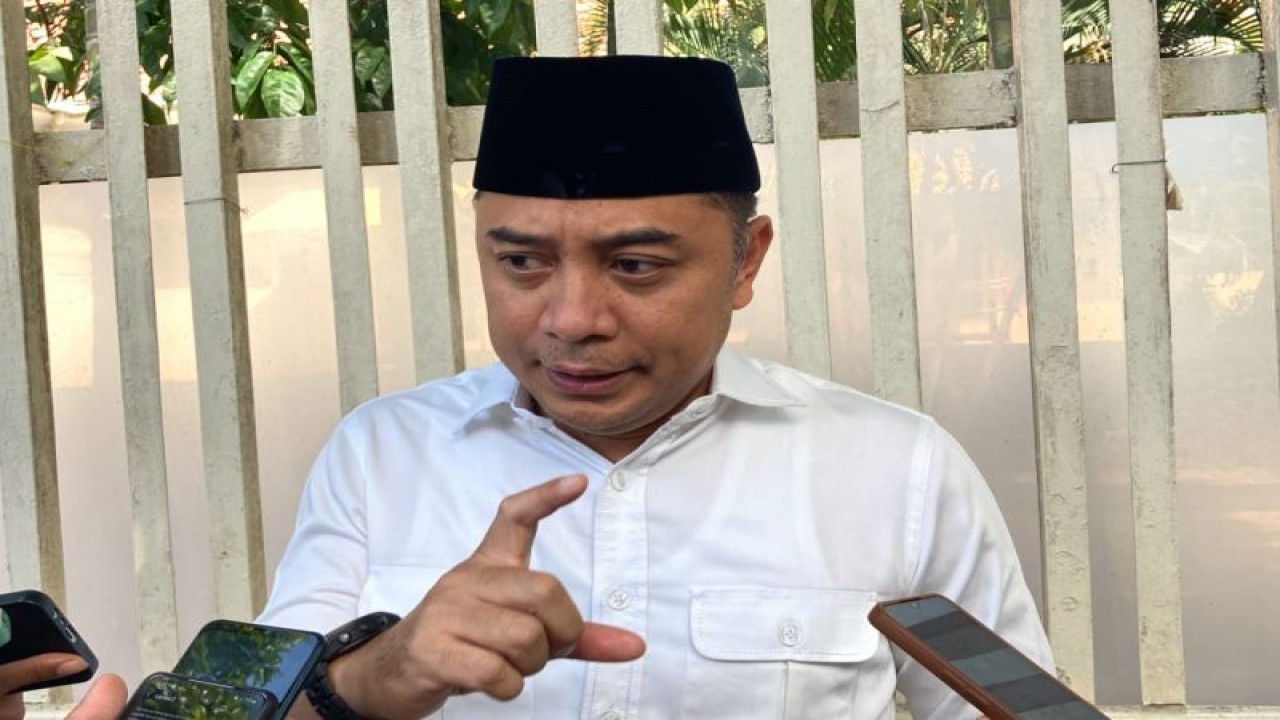 Wali Kota Surabaya Eri Cahyadi (ANTARA/HO-Diskominfo Surabaya)
