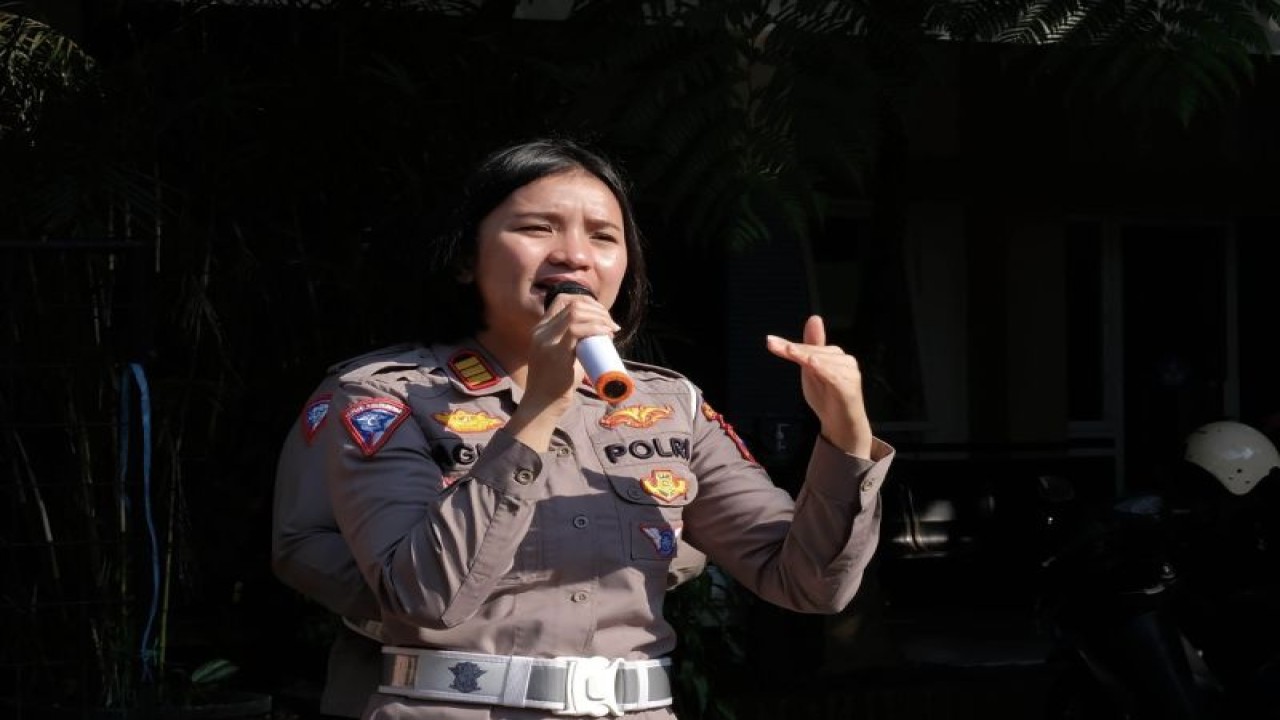 Arsip - Kasatlantas Polres Malang AKP Agnis Juwita. (ANTARA/HO-Humas Polres Malang)