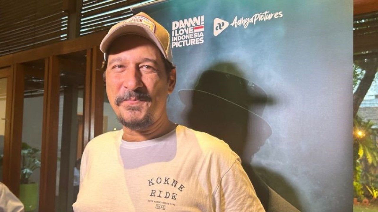 Aktor Bucek Depp saat menghadiri acara bincang-bincang di kawasan Jakarta Selatan, Rabu (20/9/2023). (ANTARA/Vinny Shoffa Salma)