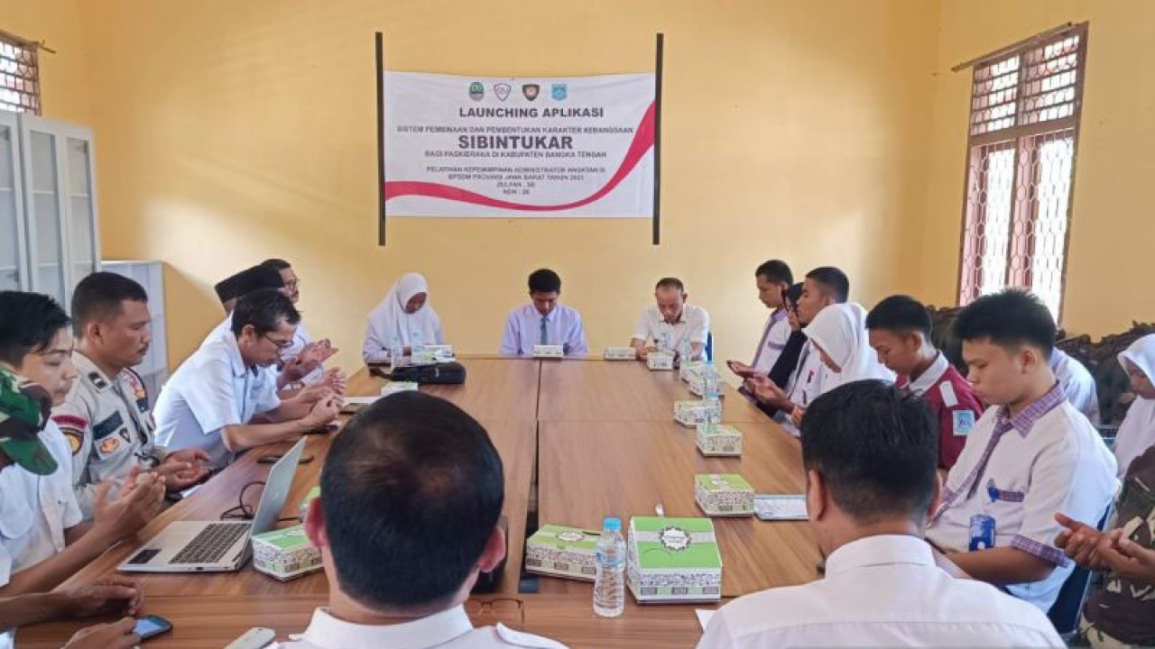 Kesbangpol Bangka Tengah luncurkan aplikasi elektronik Sibintukar, Kamis (21/9) (ANTARA/Ahmadi)