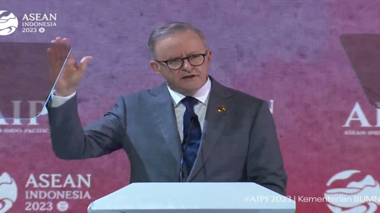 Tangkapan layar Perdana Menteri Australia Anthony Albanese dalam Pidato Pemimpin saat rangkaian Forum ASEAN-Indo-Pasifik (AIPF) di Hotel Mulia, Jakarta, Rabu (6/9/2023). (ANTARA/B019)