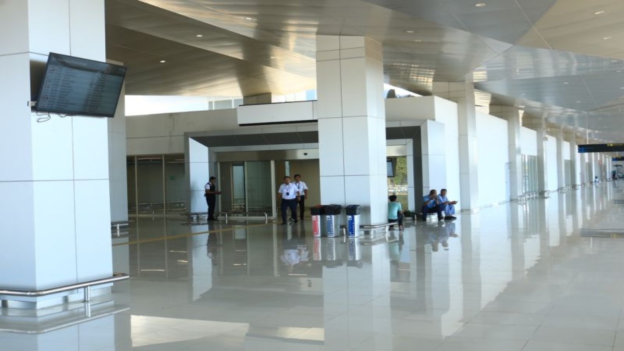 Suasana terminal kedatangan domestik di Bandara Internasional Juanda Surabaya di Sidoarjo, Jatim, Rabu (13/9/2023). ANTARA/HO-AP I Juanda