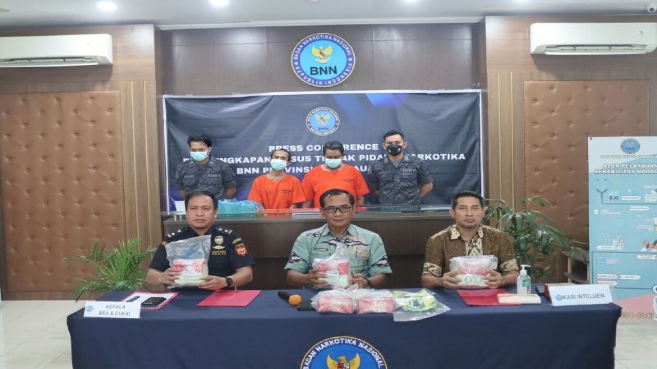 Konfrensi pers pengungkapan kasus peredaran narkoba di kantor BNNP Kepri, Kamis (21/9/2023). (ANTARA/HO-Humas BNNP Kepri)