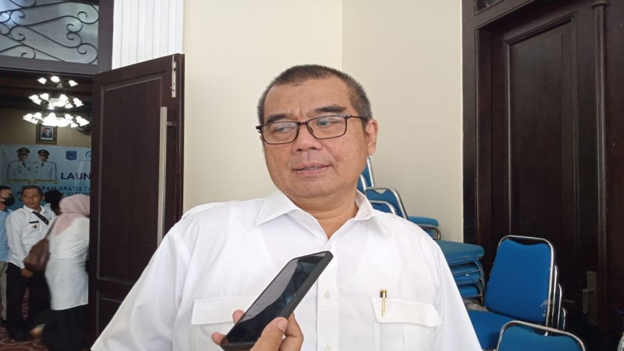 Kepala Dinas Kesehatan Kota Mataram dr H Usman Hadi. (ANTARA/Nirkomala)