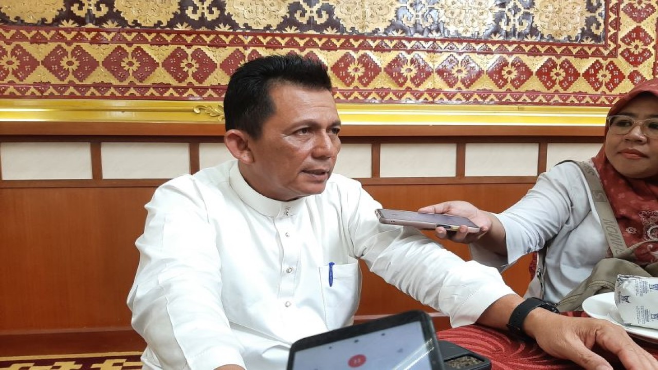 Gubernur Kepri, Ansar Ahmad. (FOTO ANTARA/Ogen)