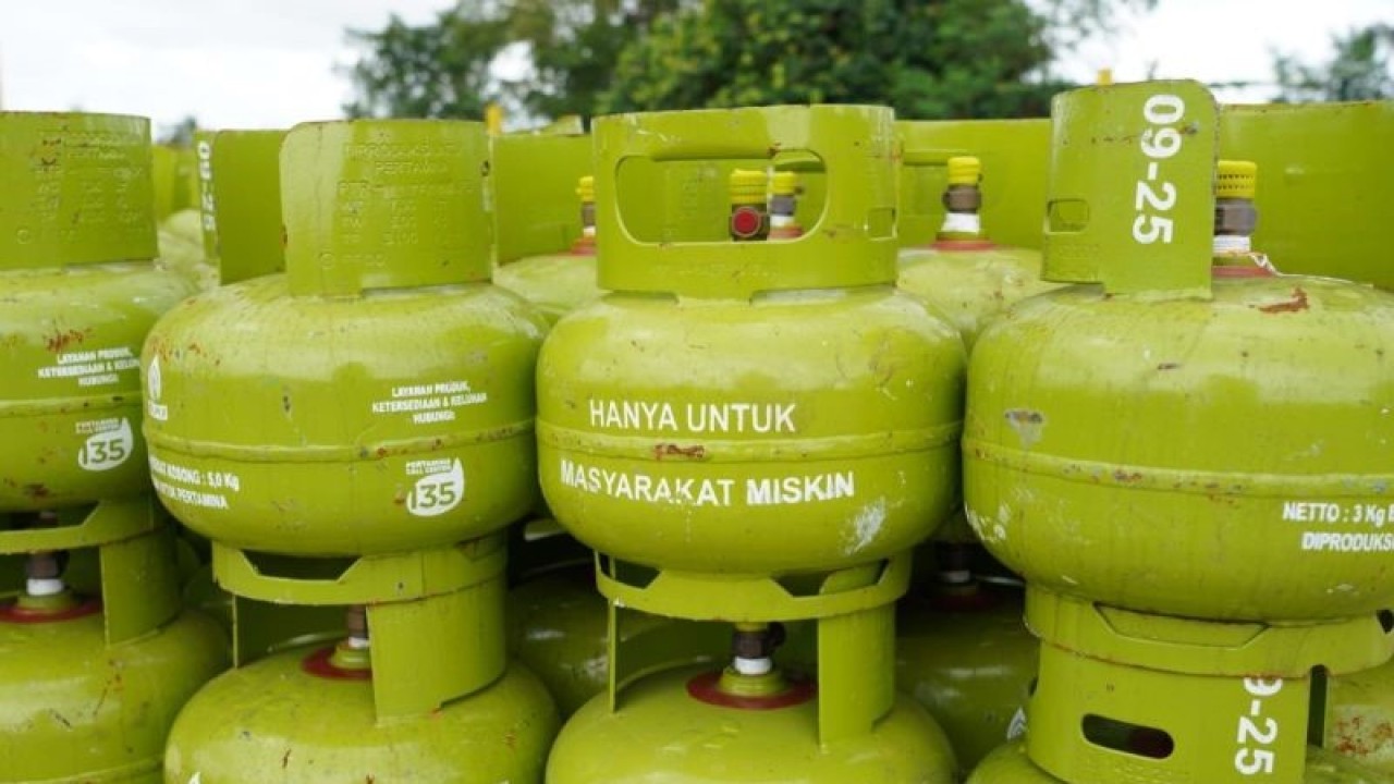 Ilustrasi - LPG bersubsigi tabung 3 Kg. (ANTARA/HO-Humas Pertamina)