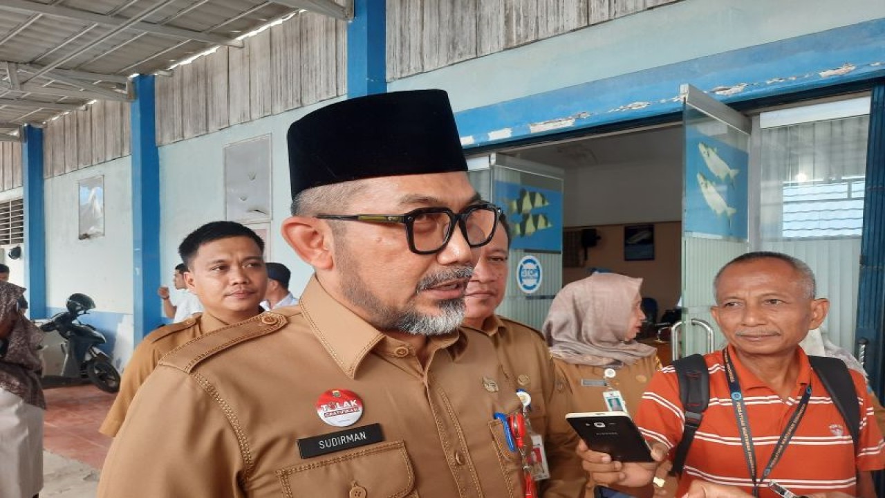 Sekdaprov Jambi Sudirman.(ANTARA/Nanang Mairiadi)