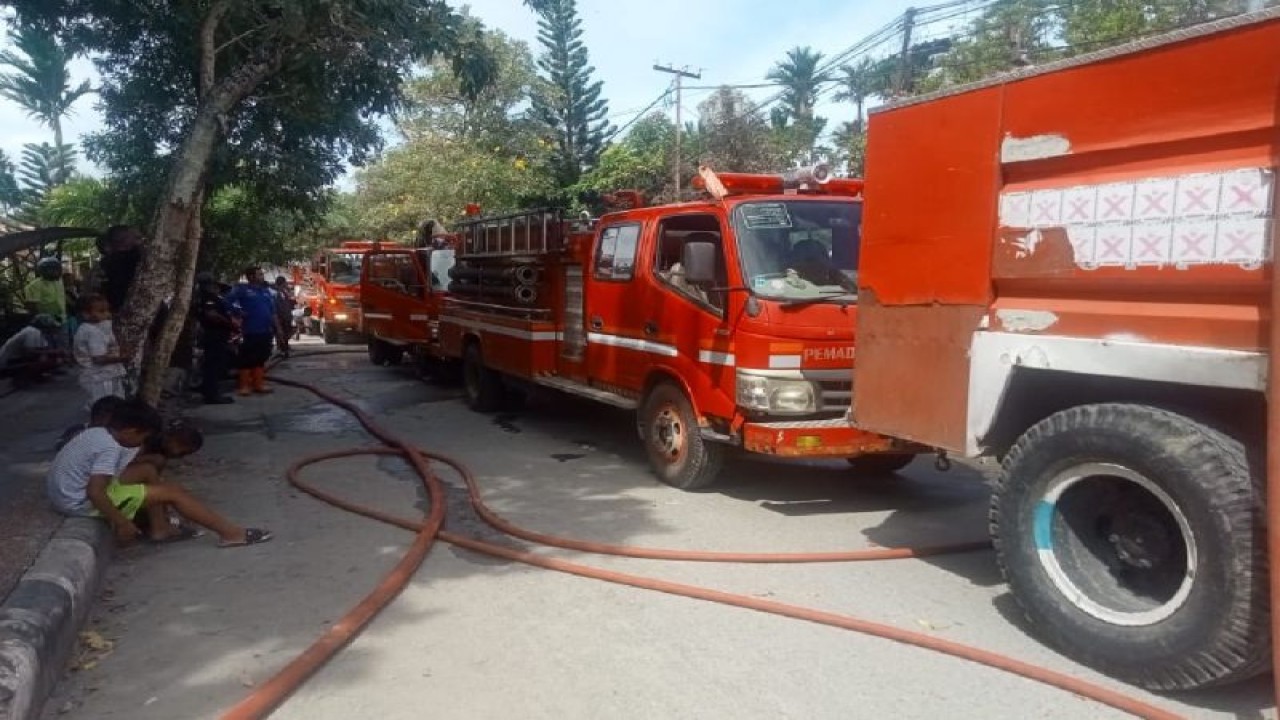 Armada pemadam kebakaran Kota Jayapura. (ANTARA/HO-Damkar Kota Jayapura)