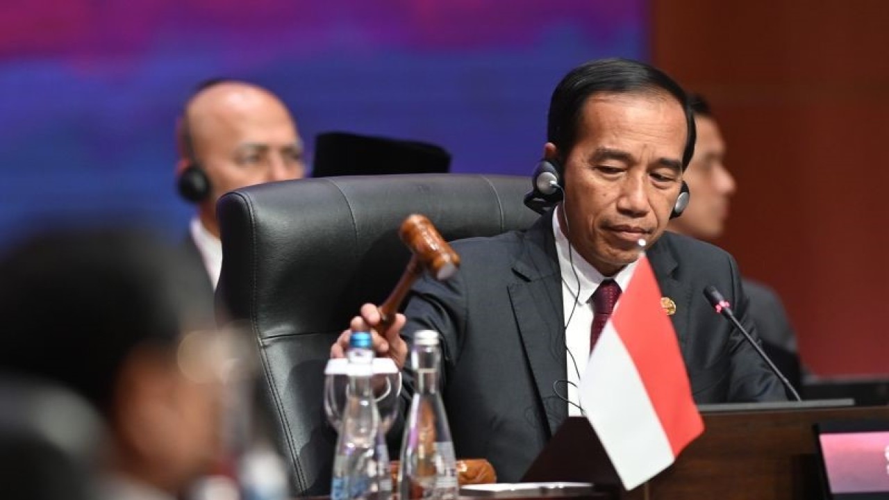 Presiden RI Joko Widodo menutup KTT ASEAN-Amerika Serikat di Jakarta Convention Center, Jakarta, Rabu (6/9/2023). ANTARA FOTO/MEDIA CENTER KTT ASEAN 2023/M. Agung Rajasa/pras.