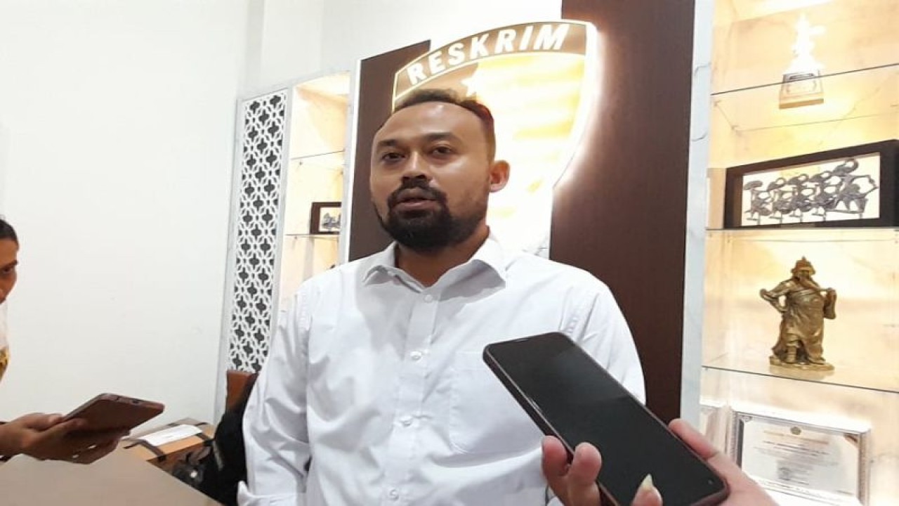 Kasat Reskrim Polresta Jambi Kompol Indar saat menjelaskan perkembangan penyelidikan kasus tahanan meninggal di Lapas Kelas II A Jambi, Selasa (26/9/2023). (ANTARA/HO-Polresta)