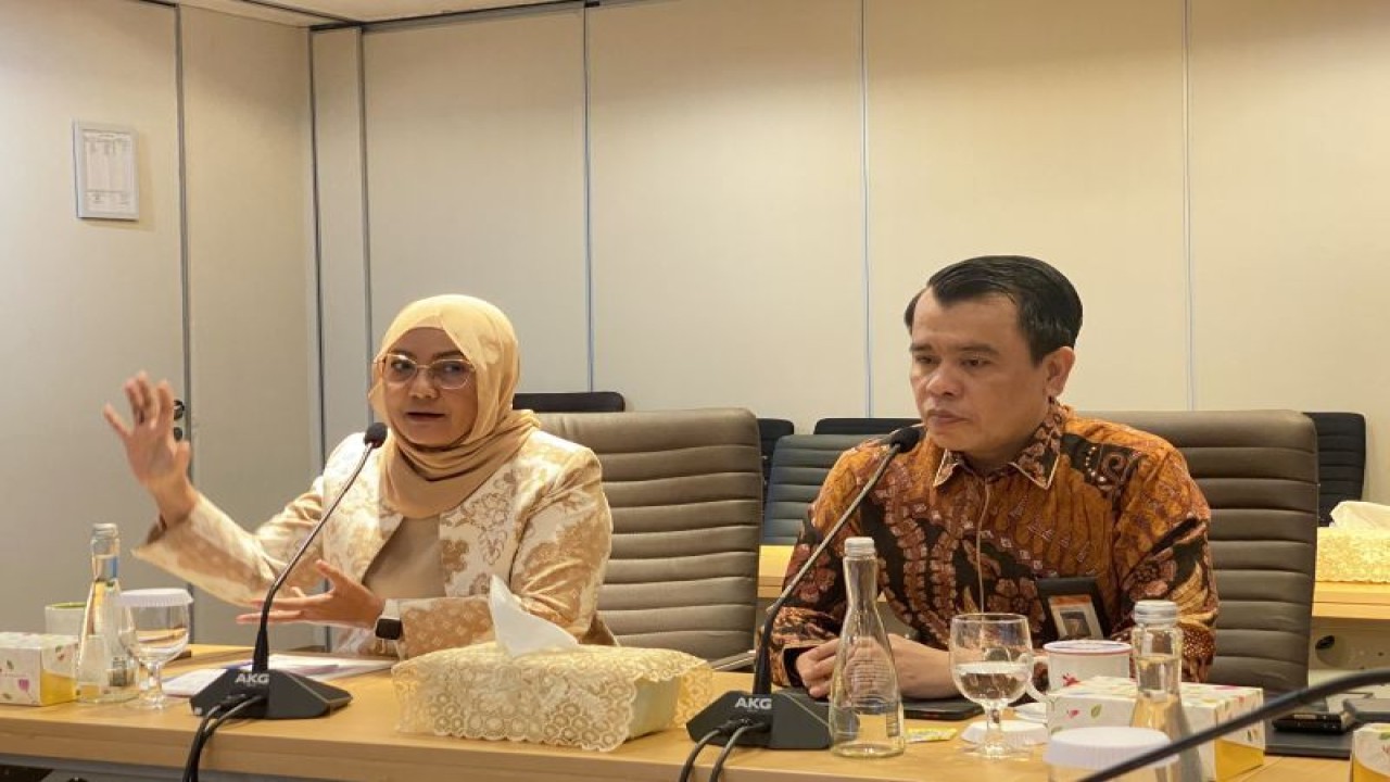 Direktur Jenderal Pendidikan Vokasi Kemendikbudristek Kiki Yuliati dalam acara Bincang Coffee Morning Kemendikbudristek di Jakarta, Rabu (13/9/2023). (ANTARA/Astrid Faidlatul Habibah)
