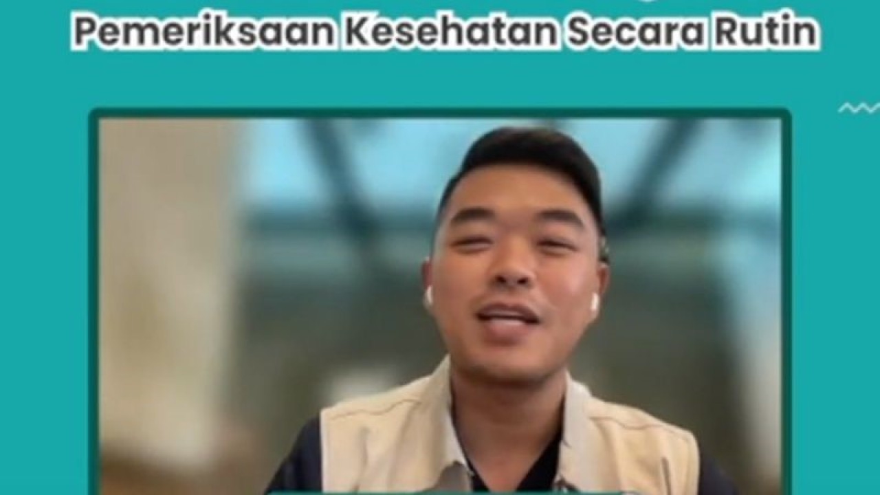 Staf Teknis Komunikasi Transformasi Kesehatan, Kementerian Kesehatan (Kemenkes) RI dr Alvin Saputra dalam acara gelar wicara terkait skrining kesehatan rutin, yang diikuti secara daring di Jakarta, Jumat (15/9/2023). (ANTARA/Instagram-Kemenkes)