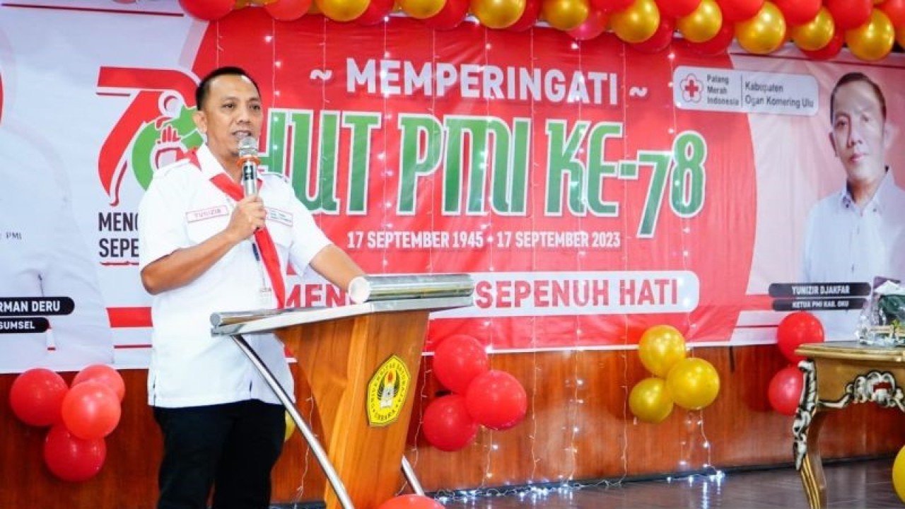Ketua PMI Kabupaten OKU Yunizir Djakfar. (ANTARA/Edo Purmana)