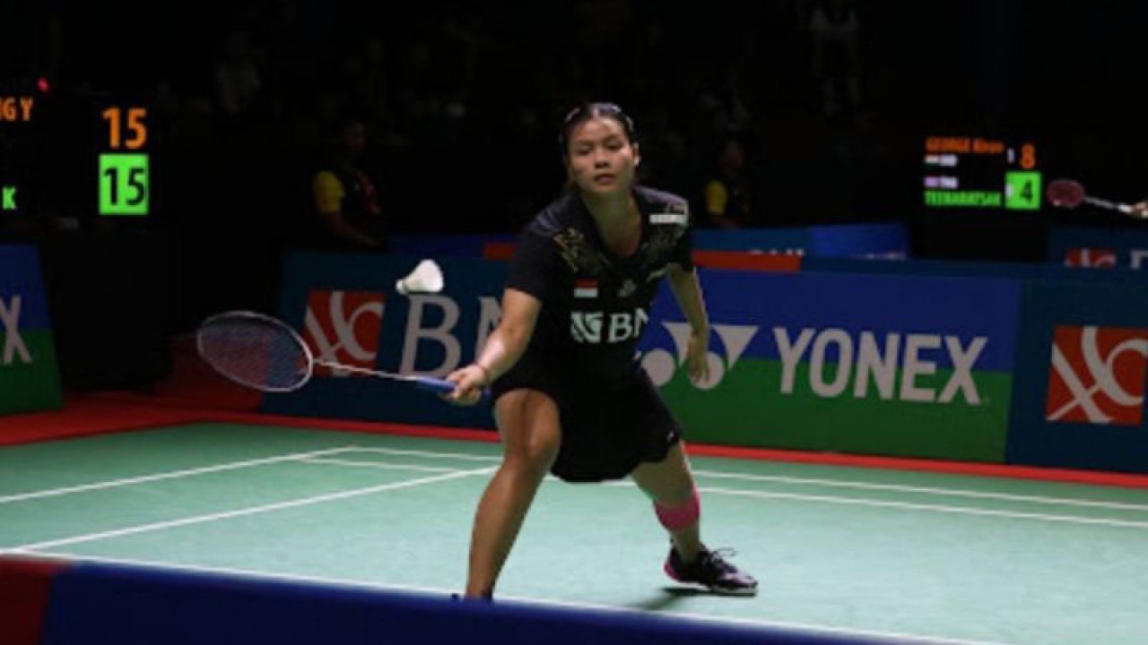 Tunggal putri Indonesia Komang Ayu Cahya Dewi membuat kejutan dengan melangkah ke semi final turnamen bulutangkis BNI Indonesia Masters 2023. (ANTARA/Juraidi)