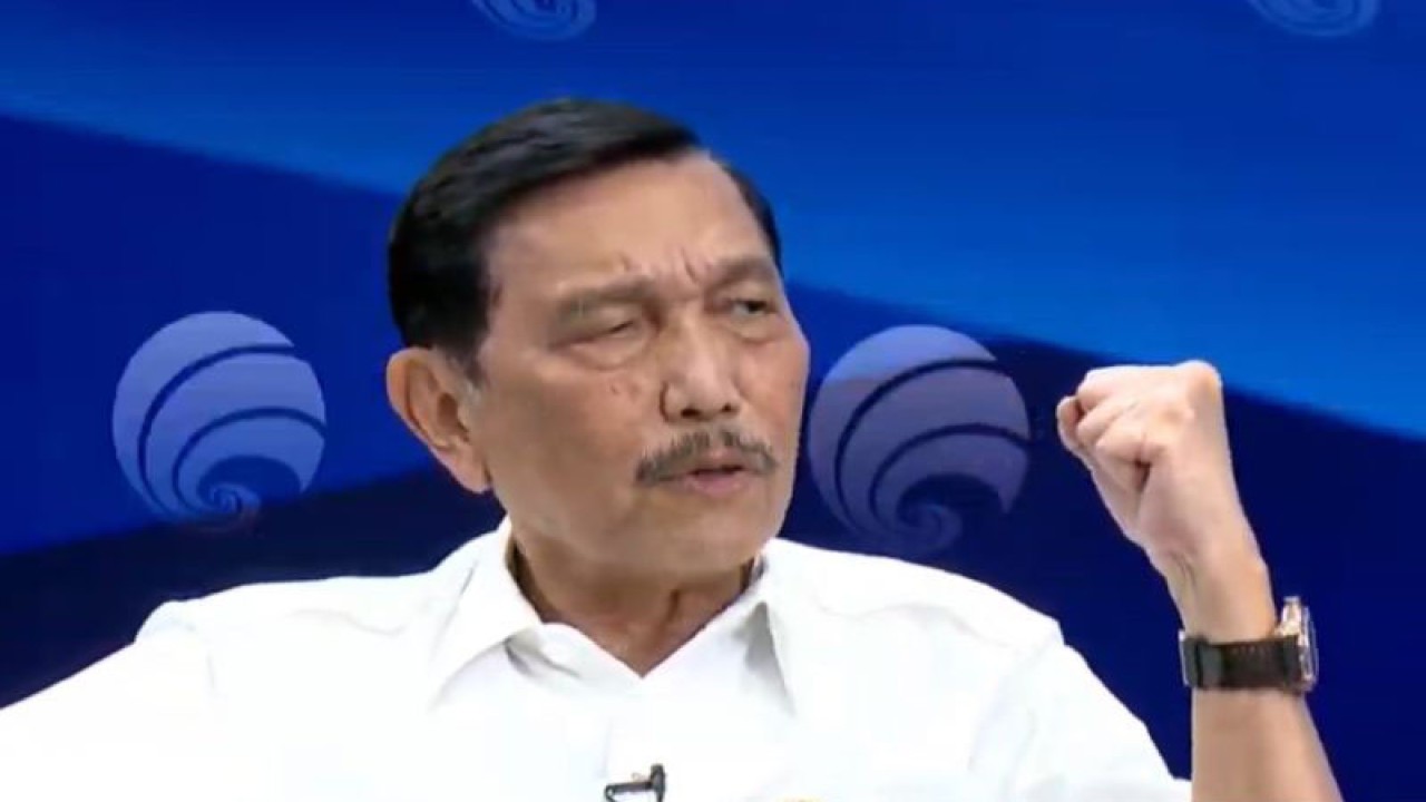 Menteri Koordinator Bidang Kemaritiman dan Investasi (Menko Marves) Luhut Binsar Pandjaitan dalam FMB 9 "Road to Archipelagic and Island States (AIS) Forum 2023" di Jakarta, Senin (25/9/2023). (ANTARA/Maria Cicilia Galuh)