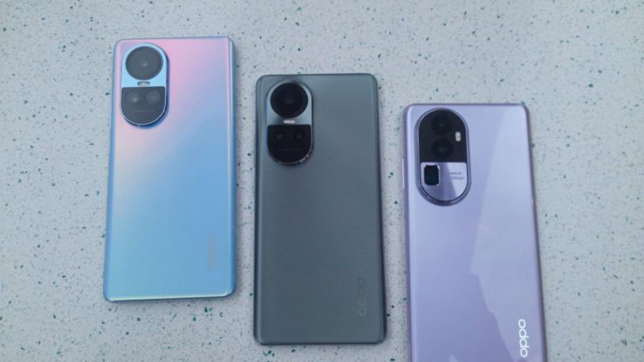 Ilustrasi ponsel, dalam foto ini OPPO Reno10 Series 5G (ANTARA/Farhan Arda Nugraha)