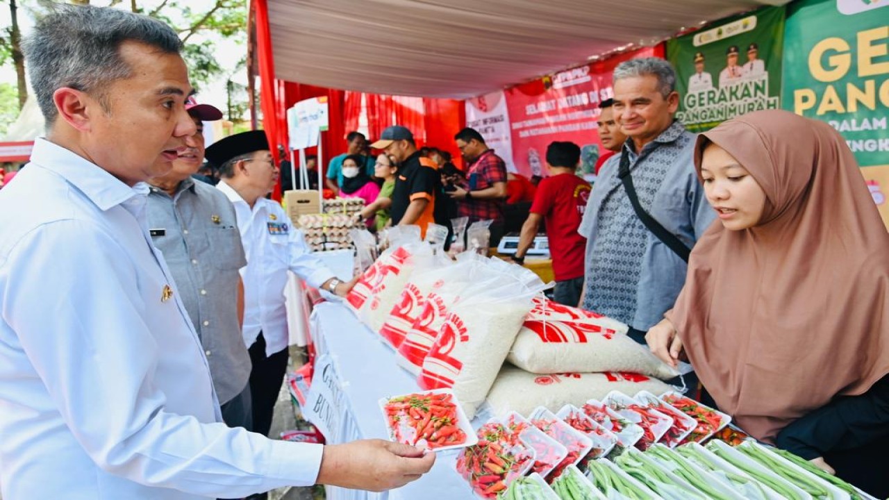 Gelaran pangan murah di Cianjur.